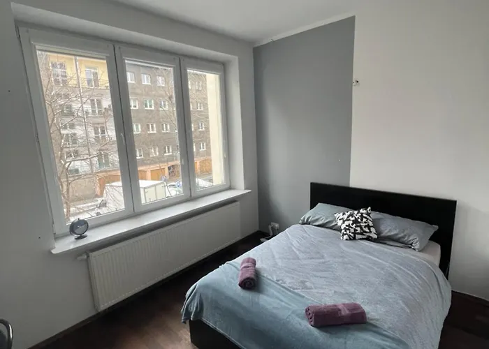 Wide And Bright In * קרקוב