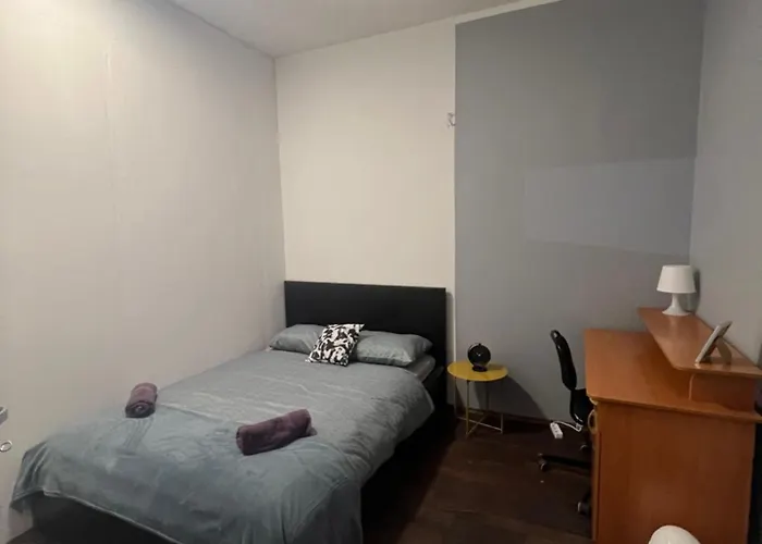 בית אירוח Wide And Bright In *