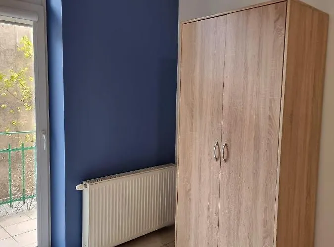 Wide And Bright In * Cracovie