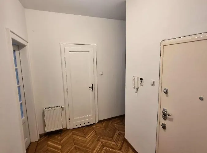 Wide And Bright In * Krakau