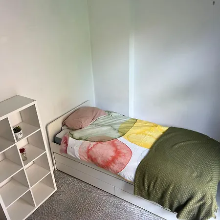 Quarto em Acomodações Particulares Wide And Bright In *